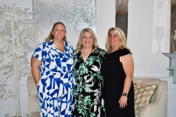 Photo of Oasis Elementary South Lighthouse winner with school leadership